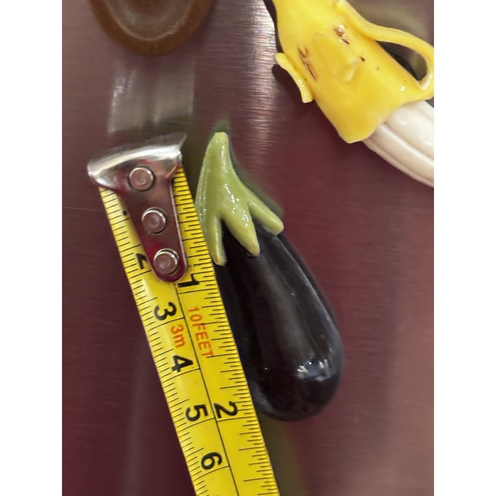 Vintage Novelty Fridge Magnets Vegetable Shaped - Picture 8 of 10